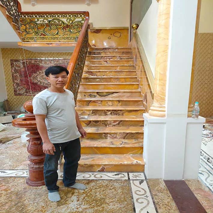 cầu thang đá hoa cương