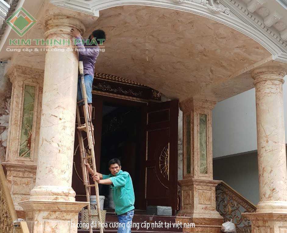 Thi công đá hoa cương cột tròn