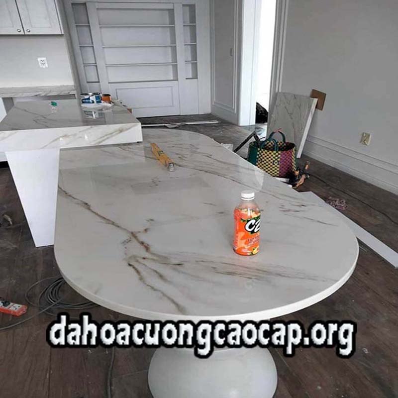 Đá hoa cương bếp giá