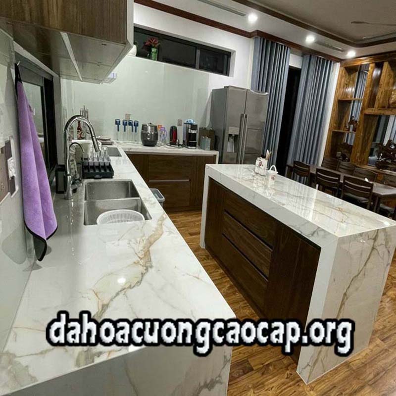Đá hoa cương bếp giá