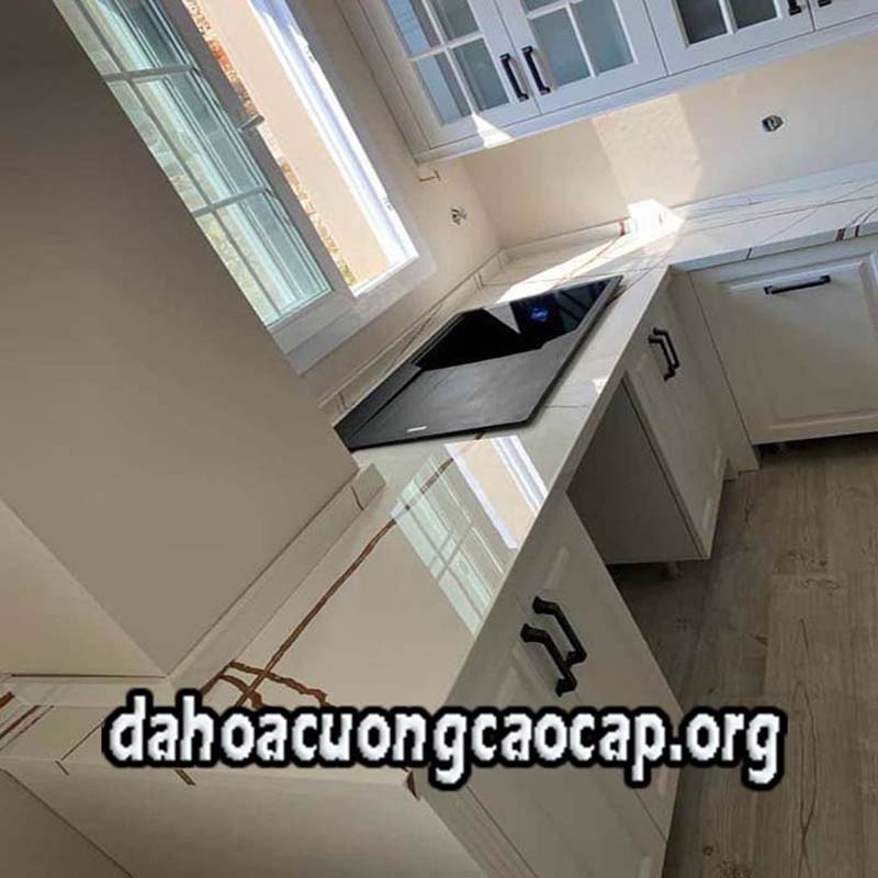 Đá hoa cương bếp giá