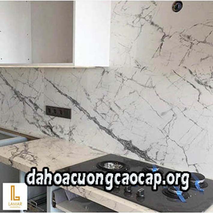mẫu đá hoa cương ốp bàn bếp