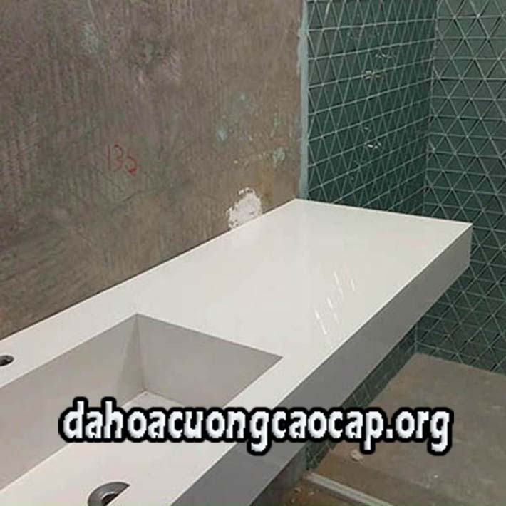mẫu đá hoa cương ốp bàn bếp