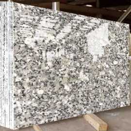 Đá trắng suối lau